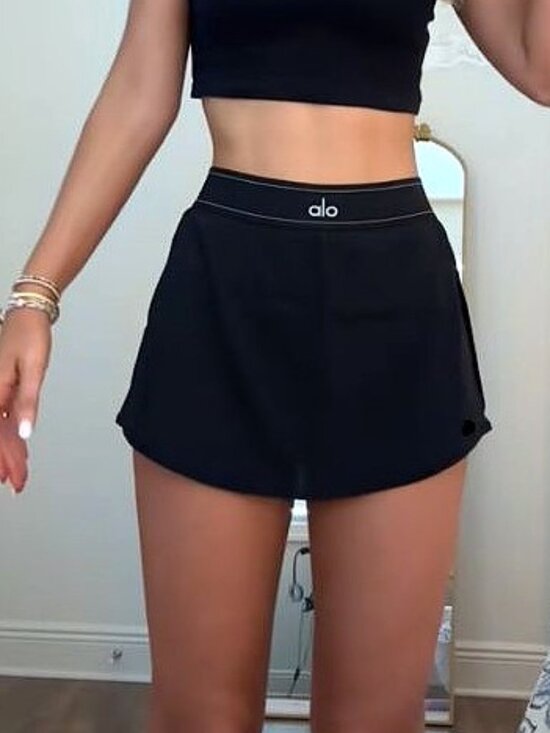 ALO Yoga Dresses & Skirts - Brand new ALO Yoga Match Point black athletic skirt🖤Lightweight and comfortable